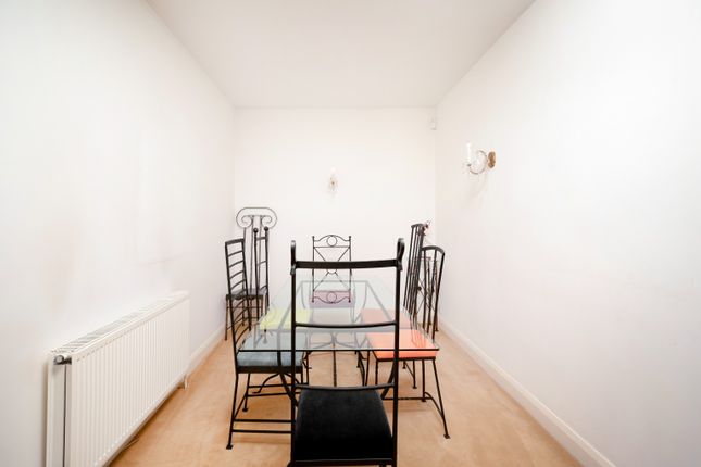 21, The Vale, London photo 4