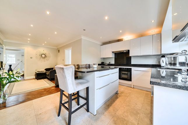 44, Kevington Drive, Chislehurst photo 4