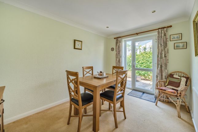 10 Brendons Avenue, Livermead Torquay Devon, Torquay photo 4