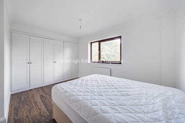 12, Bromley Grove, Kent photo 4