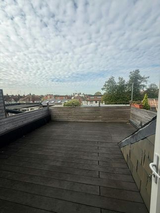 1021A Finchley Road, London photo 4