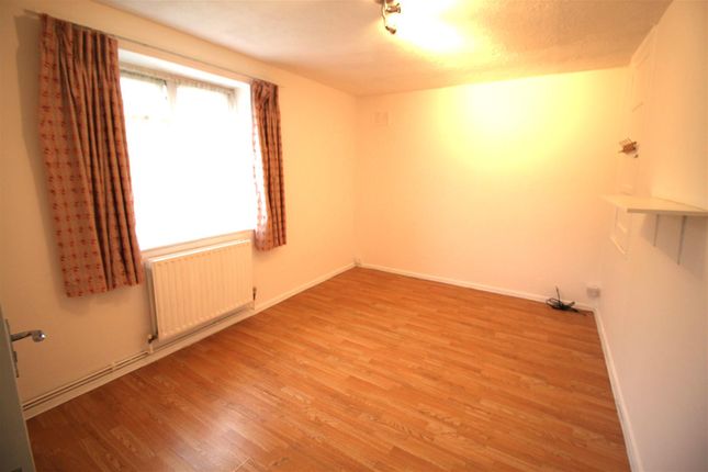 Bedroom 2.Jpg