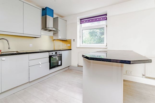 2-bed flat on Flat 1, Oldfield House,, West Drive, London, £315,000