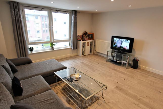 Thumbnail Flat to rent in Crown Close, Wood Green