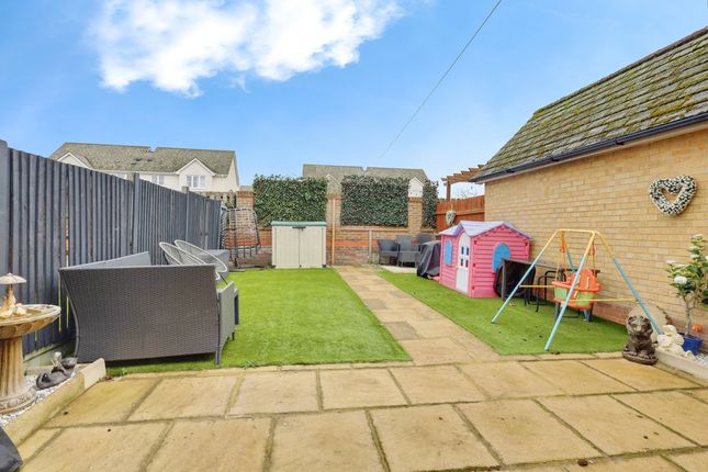 5, Munro Court, Wickford photo 2