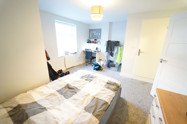Property to rent in Room 3 &amp; 4, Flat 8, 10 Middle Street, Beeston, Nottingham