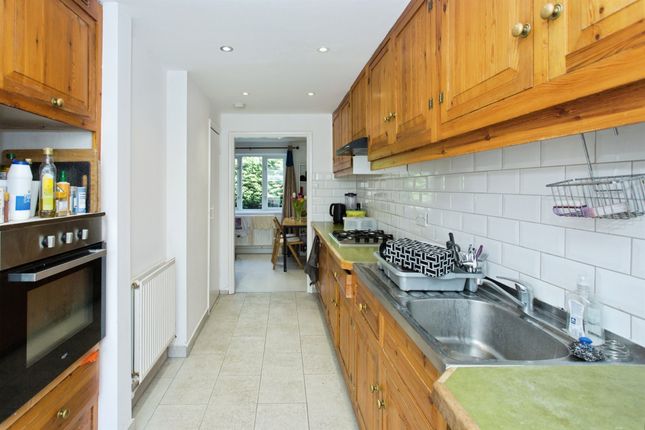 28, Atkins Close, Cambridge photo 2