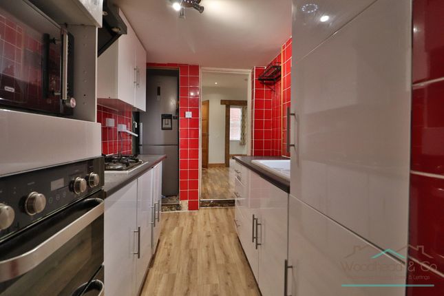 23 Victoria Road, Rushden photo 3