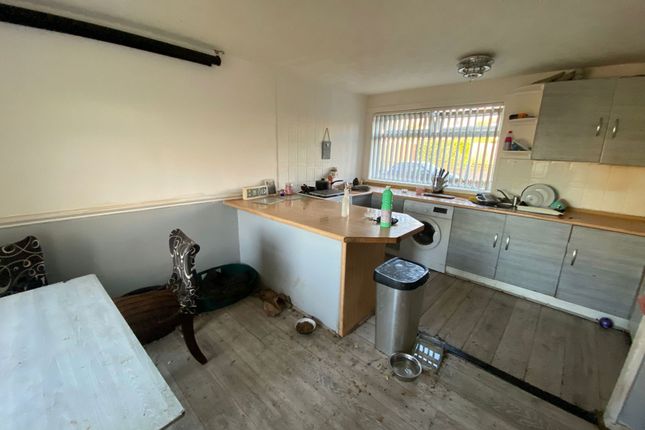 255, Beechtrees, Skelmersdale photo 2