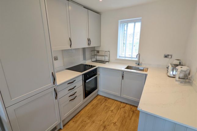 106, Ribot Walk, Salford photo 5