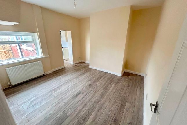 6 South Hetton Road, Houghton le Spring photo 3