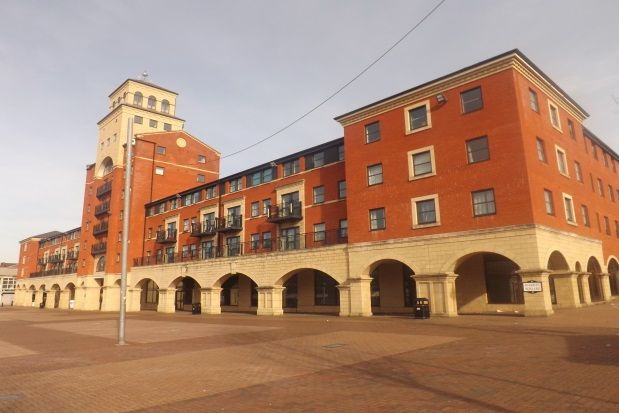2 bed flat to rent in Market Square, Wolverhampton