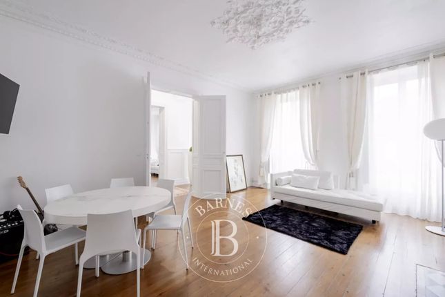 Apartment for sale in Bordeaux, 33000, France