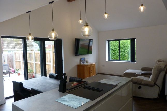 10 The Paddocks, Broadstairs photo 2