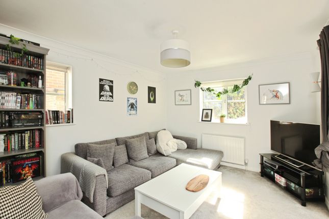 10, Kintyre Close, Torquay photo 3