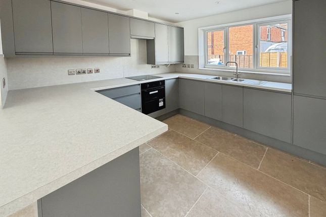 10, Oldfield Road, Westbury photo 3