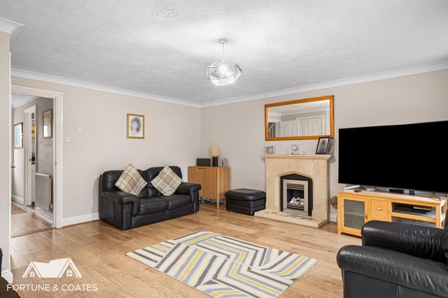 99, Ashworth Place, Harlow photo 3