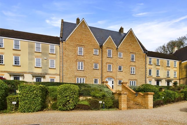 Thumbnail Flat for sale in Browns Lane, Stonehouse, Gloucestershire