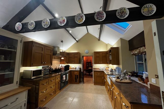 Clapton In Gordano, Clevedon Lane, Bristol photo 3