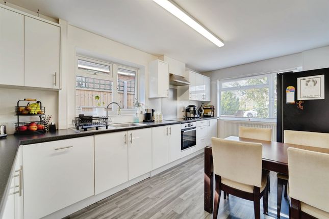 48, The Ridgeway, Bedford photo 2