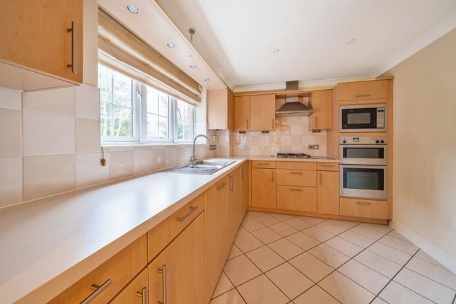 Flat for sale in Sunningdale, Ascot