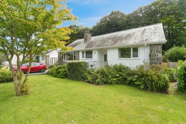 Bungalow for sale in Glyn Y Mor, Llanbedrog, Gwynedd