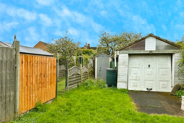 Cottage for sale in Waterloo Lane, Skellingthorpe, Lincoln