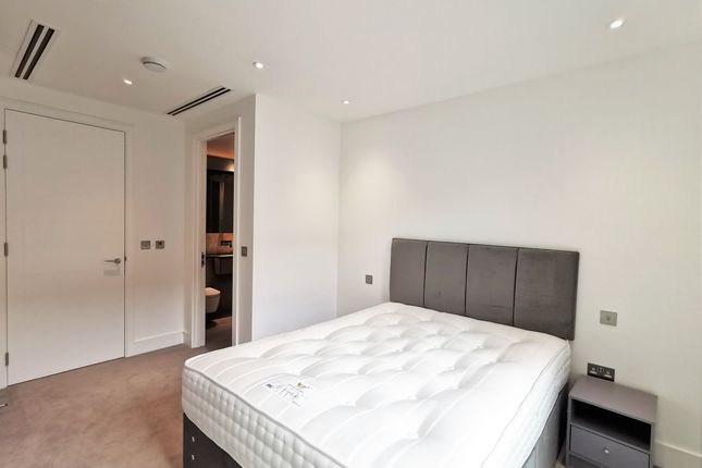Flat for sale in City Road, 250 City Road