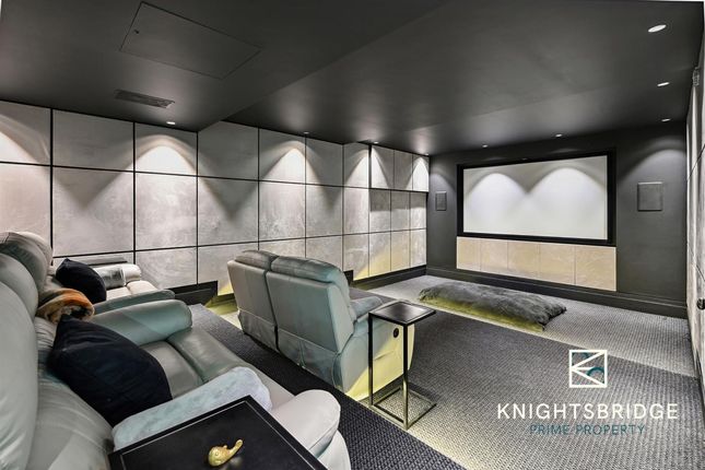 20 Adams Row (27).Jpg