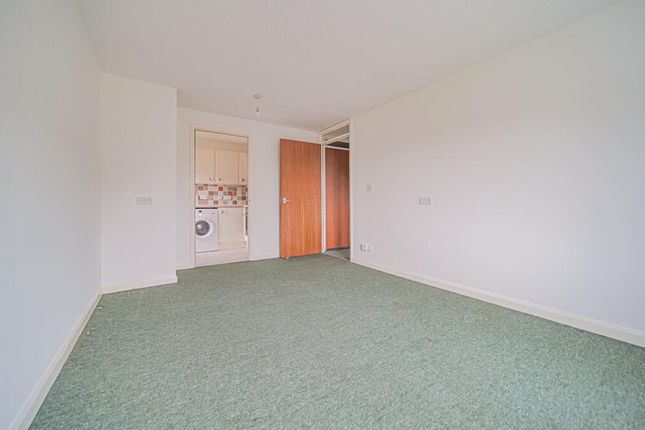 31, Wharf Court, Melksham photo 4