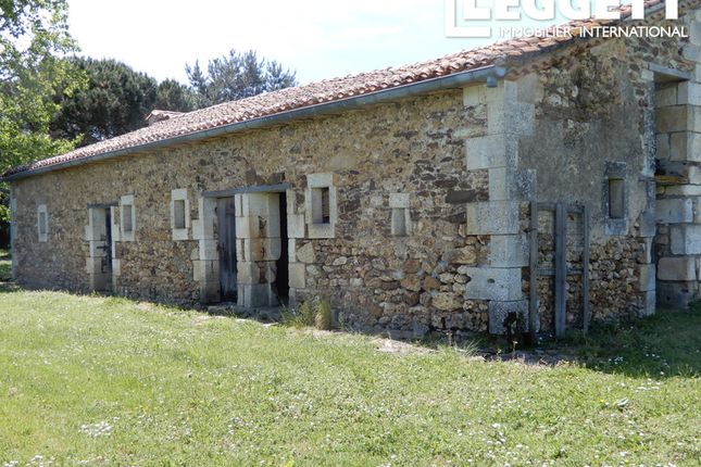 Villa for sale in Cherves-Châtelars, Charente, Nouvelle-Aquitaine