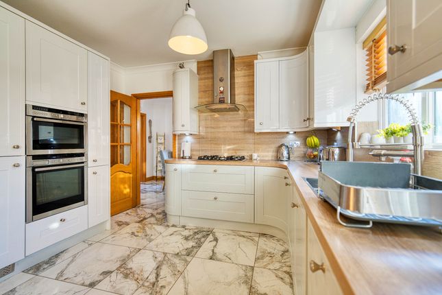 21 Scalloway Road, Glasgow photo 4