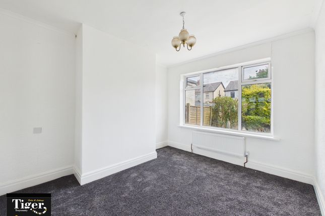 20, Alderley Avenue, Blackpool photo 4