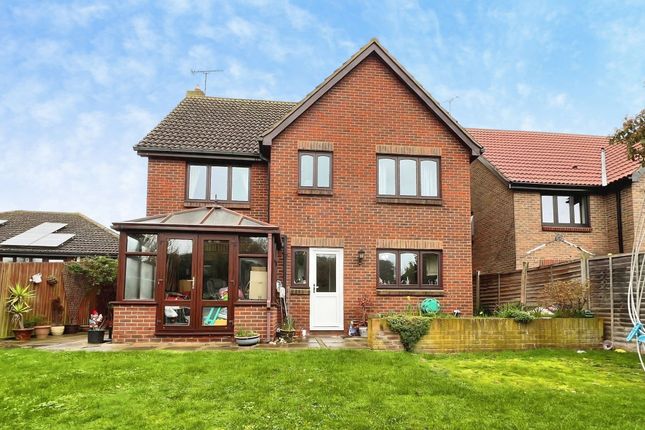 8 Victoria Road, Chelmsford photo 2