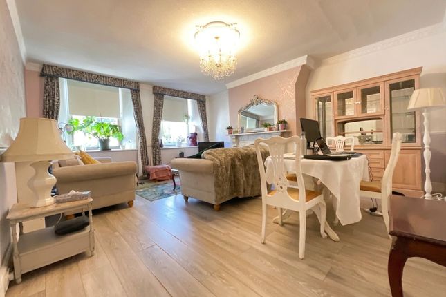 Sales, 13a The Crescent, Scarborough photo 3