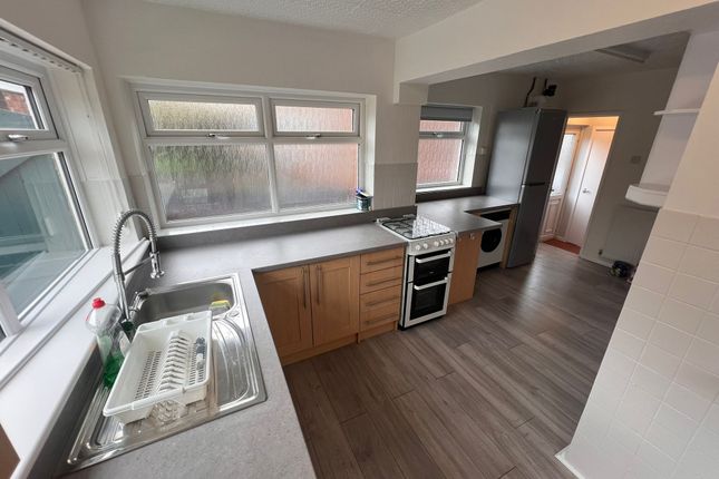 10 Gleneagles Crescent, Stoke-on-Trent photo 5