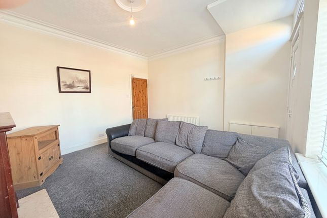 17, Pelham Street, Ashton-under-lyne photo 2