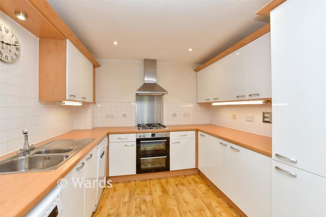 34, Phalarope Way, Chatham photo 4