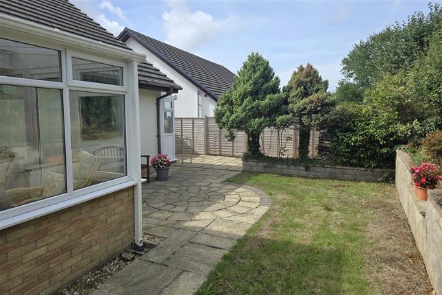 15, Kingsmere Close, Haverfordwest photo 2