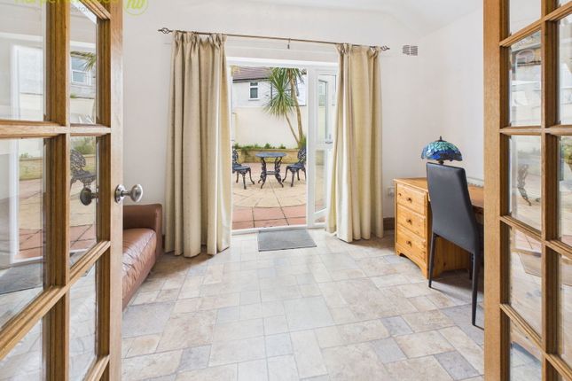 31, Eric Road, Wallasey photo 3