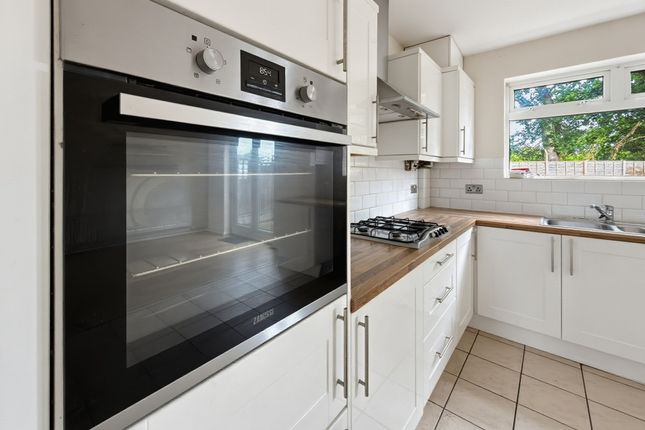 9, Harridge Close, Leigh-on-sea photo 3