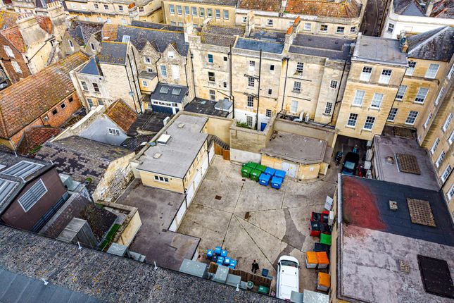 Coach House + 6 Garages, 34 Arlington House, Bath Street, Bath photo 4