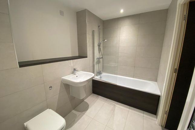 107, Block B, Downtown, Woden Street, Salford photo 4