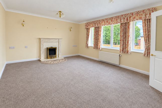 19, Minster Court, Bracebridge Heath photo 2