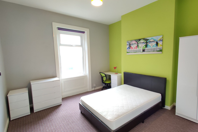 Thumbnail Shared accommodation to rent in Roker Avenue, Sunderland