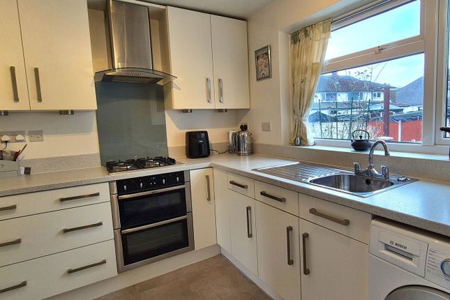 58, Denholme, Upholland photo 2