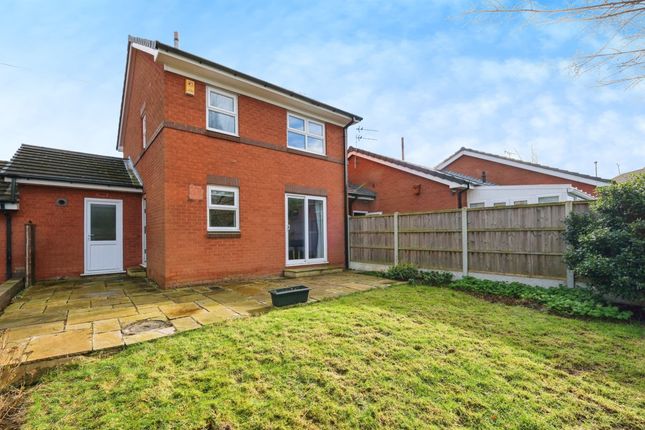 Link-detached house for sale in Kingfisher Way, Leeds