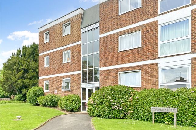 Thumbnail Flat to rent in Crescent Way, Burgess Hill, West Sussex