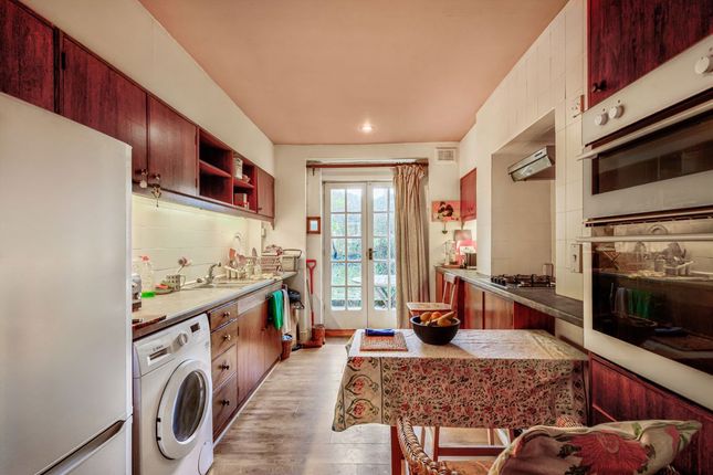 10, Lambourn Road, London photo 4