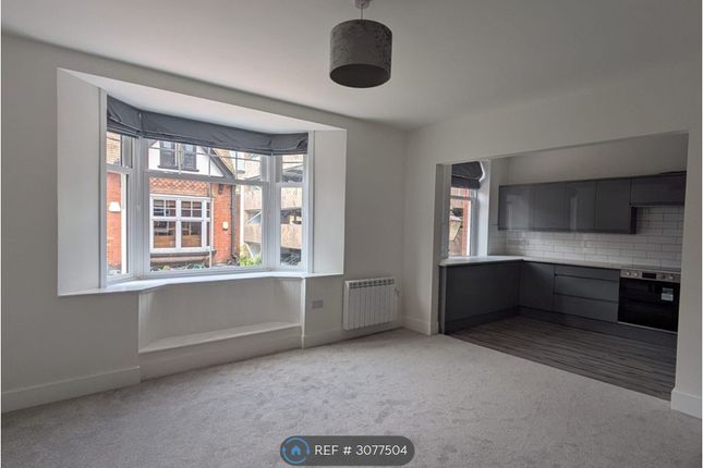2-bed flat on Park Place, Horsham, £1,695/mo